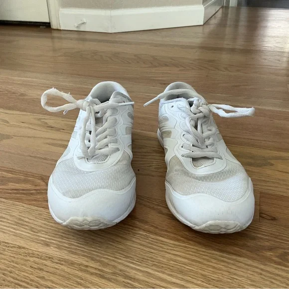 Varsity Rise Cheer Shoes Size 9.5 White - Picture 6 of 9
